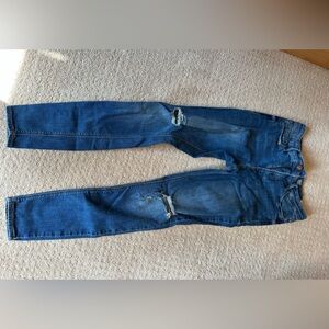 Old Navy size 4. High-Rise Ripped Skinny Jeans in Medium Blue